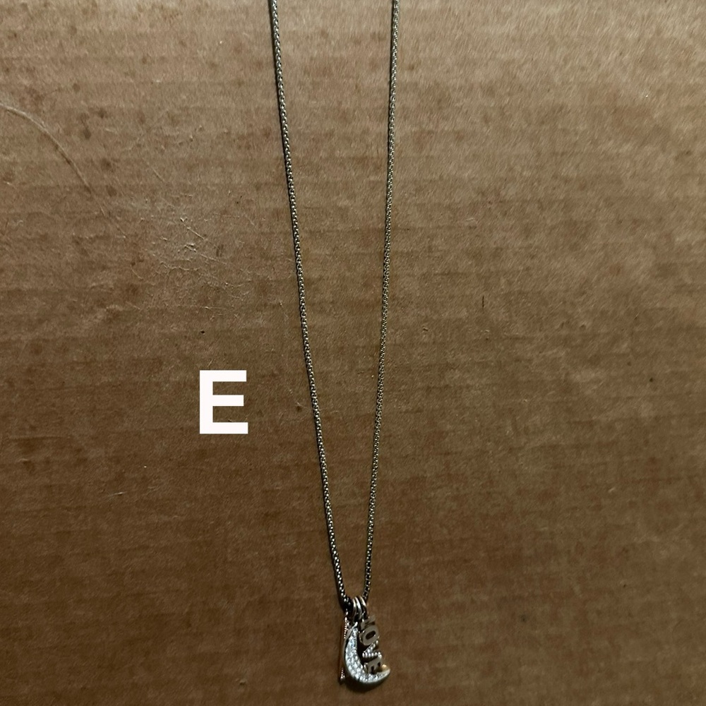 Multiple Different Necklaces!!! - Picture 6 of 15